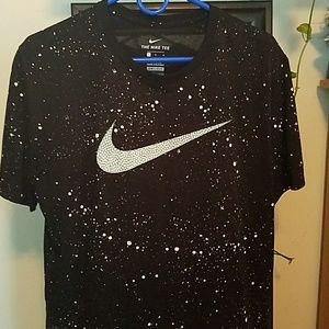 nike tee